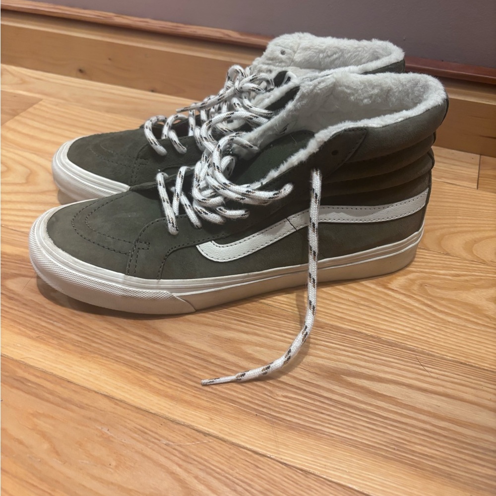 Vans White Faux Fur Skateboard Shoes